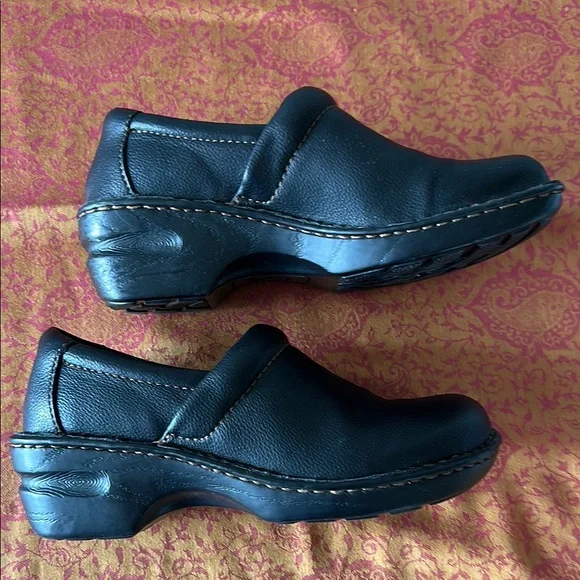 b.o.c. Black Slip-On Shoes - Picture 4 of 6